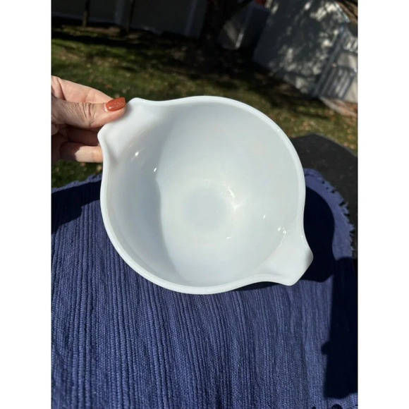 PYREX Mixing Bowl 1 1/2 Pint 441 Town and Country White Yellow Print - Picture 4 of 4